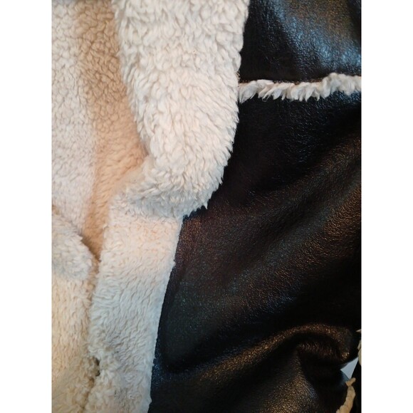 Cripple Creek Brown Faux Leather & White Shearling Trim & Lining Womens Medium - Picture 13 of 16